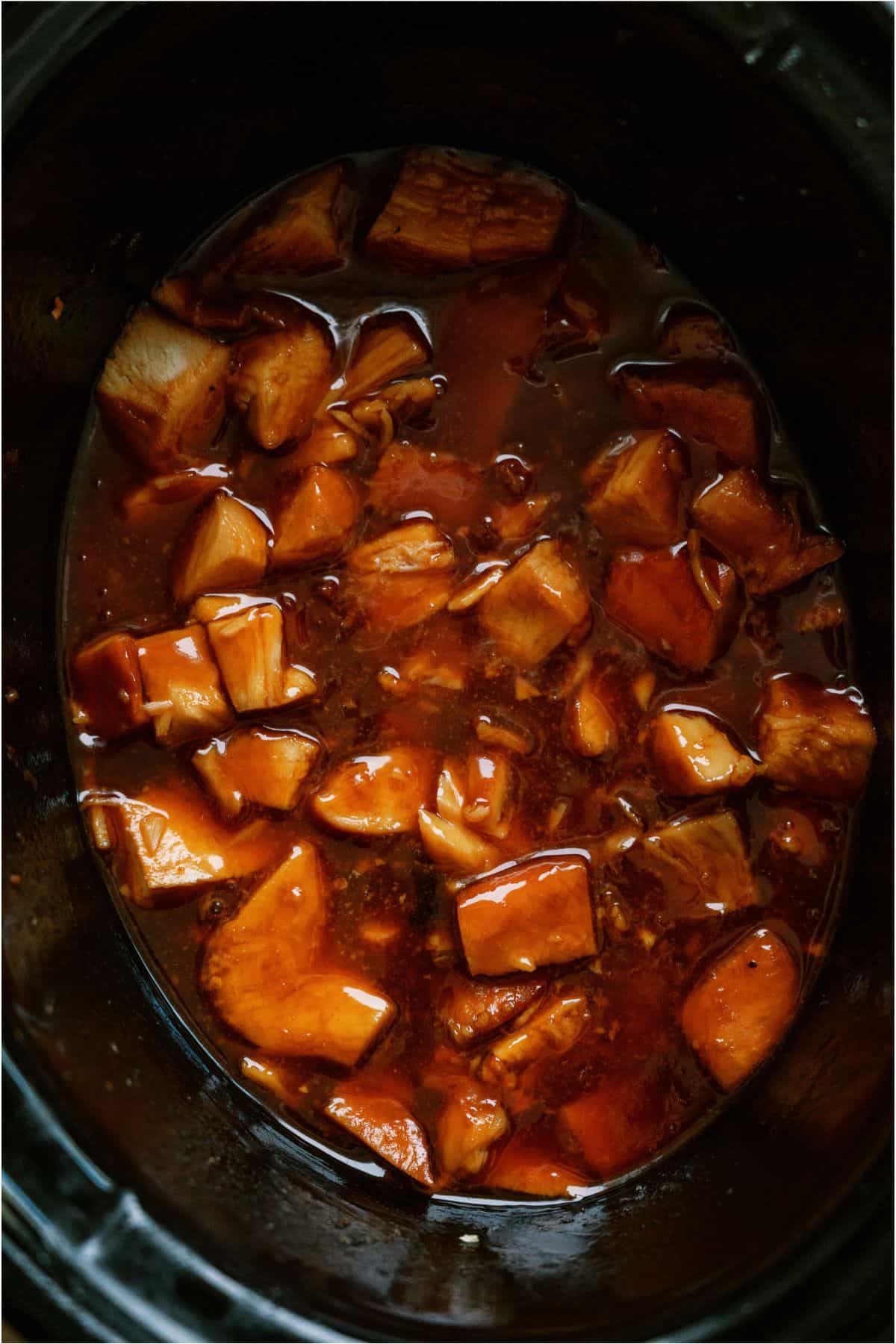 Slow Cooker Honey Sesame Chicken in the slow cooker.